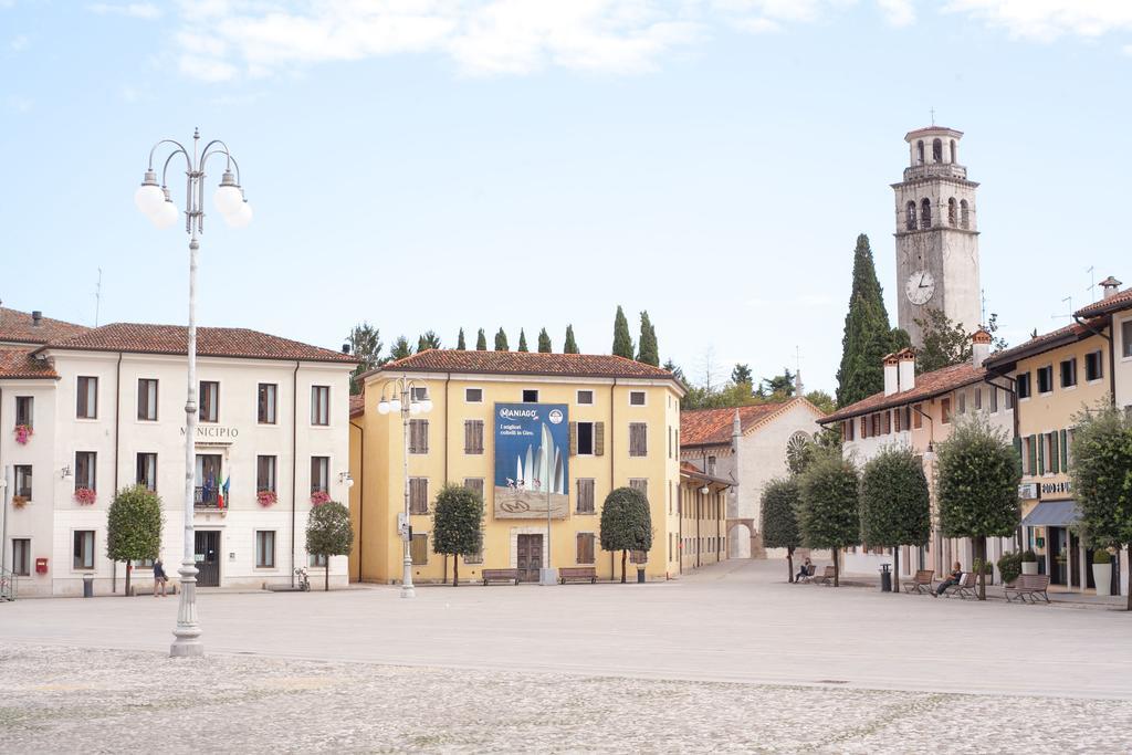 Albergo Montenegro Maniago Exteriér fotografie
