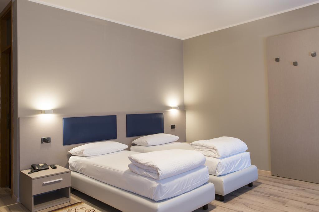 Albergo Montenegro Maniago Exteriér fotografie