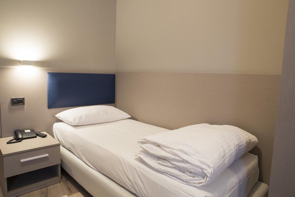 Albergo Montenegro Maniago Exteriér fotografie
