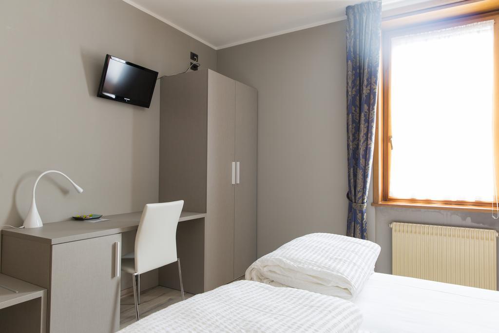 Albergo Montenegro Maniago Exteriér fotografie